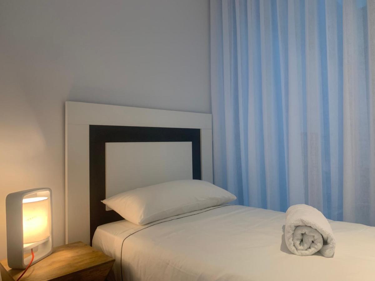 Lluisalbert L' Escala Ngoại thất bức ảnh